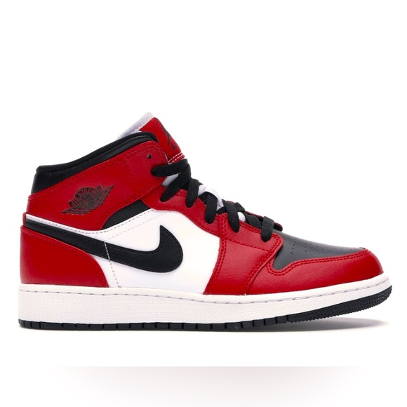 Jordan 1 Mid Chicago Black Toe (GS)